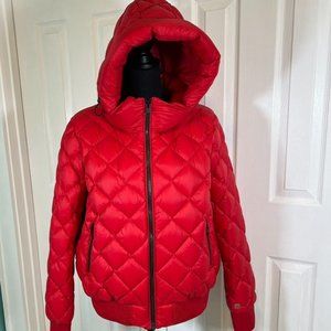BRAND NEW NEVER WORN LIMITED EDITION LIGHTWEIGHT PUFFER BOMBER-FIT JACKET W/HOOD